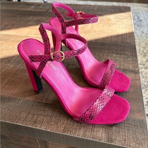 River Island London Hot Pink Sandals Size 4